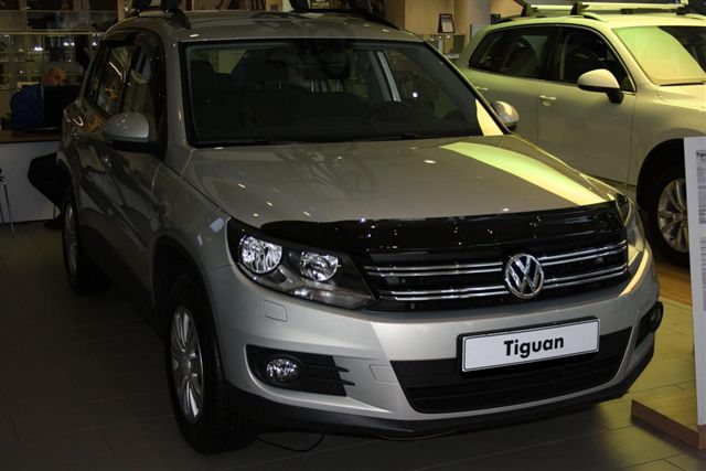 full_VW_Tiguan_2012_.jpg